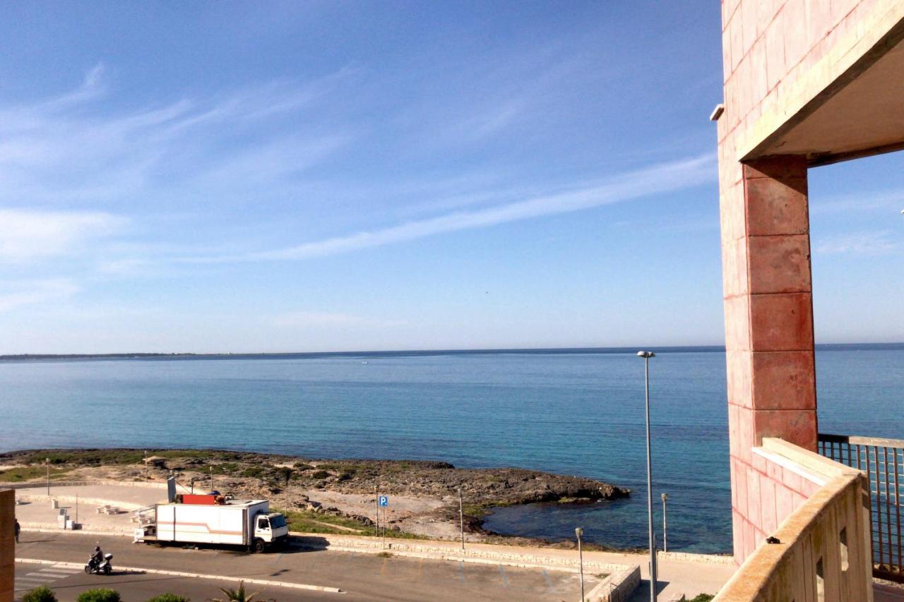 A 20 mt dal mare Gallipoli Exterior foto